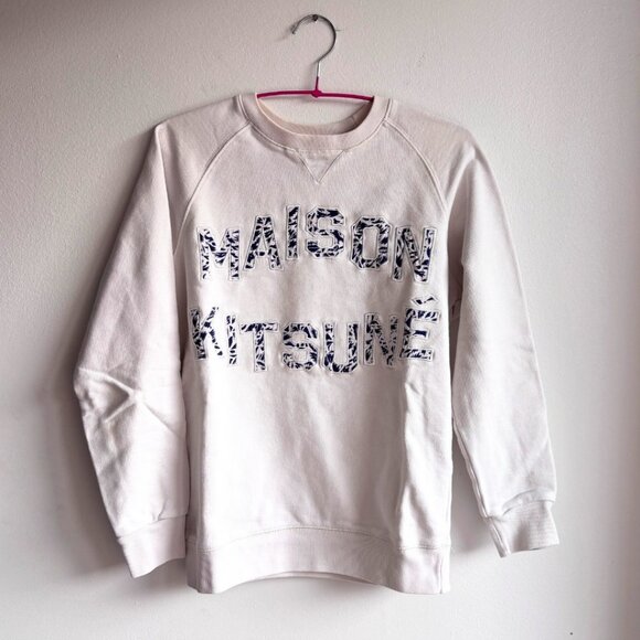 SzS - Maison Kitsuné Graphic Navy Letter Print Soft White Sweatshirt - Picture 1 of 10